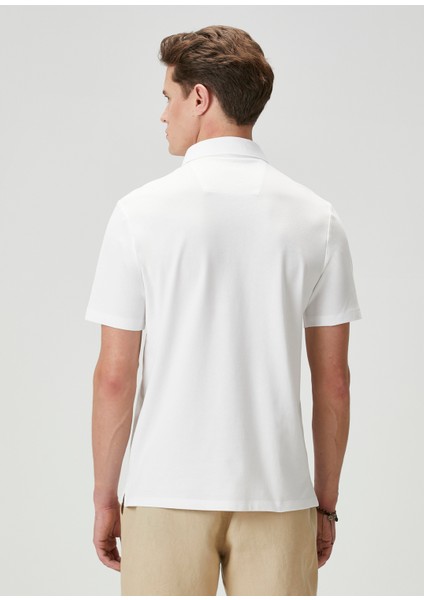 Comfort Fit Beyaz Polo Yaka Tshirt fırsatları