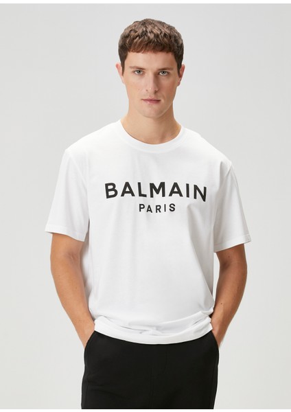 Beyaz Logo Detaylı T-Shirt