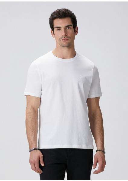 Beyaz Basic T-Shirt