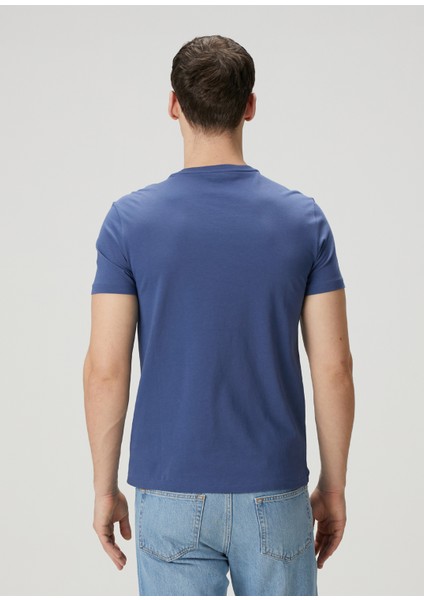 Lacivert Logo Nakışlı T-Shirt fırsatları