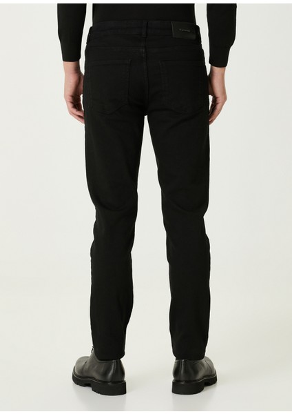 Slim Fit Siyah Jean Pantolon modelleri