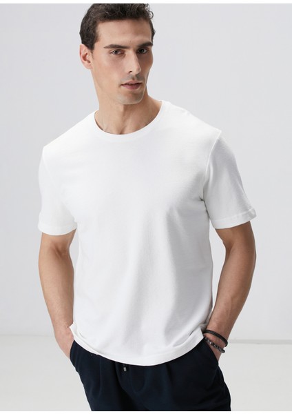 Beyaz Basic T-Shirt fiyatları