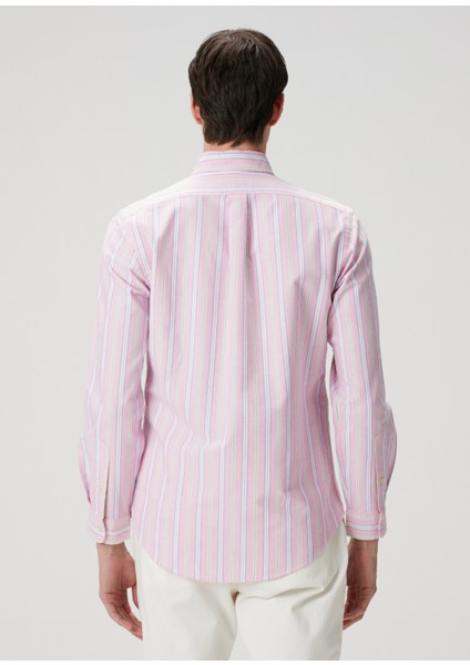 Pembe Beyaz Çizgi Desenli Oxford Gömlek fırsatları