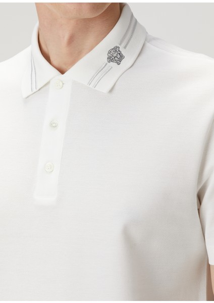 Beyaz Polo Yaka T-Shirt indirimleri