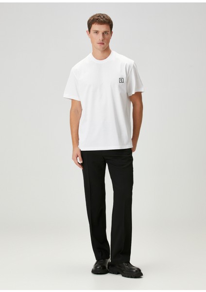 Beyaz Logo Detaylı T-Shirt fiyatları