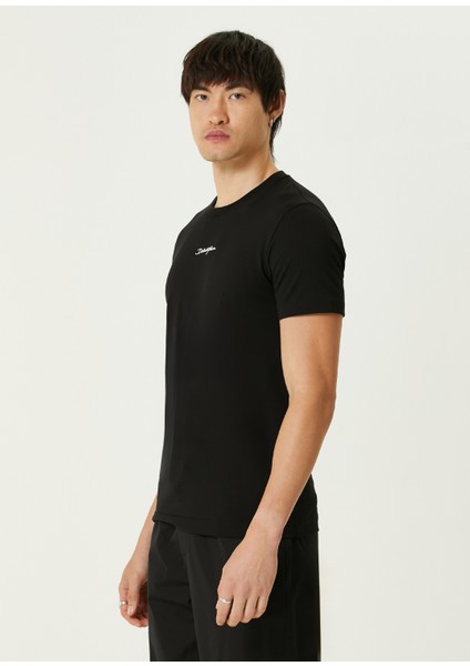 Siyah Logo Nakışlı T-Shirt modelleri