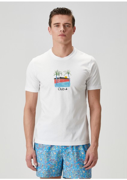 Beyaz Baskı Detaylı T-Shirt modelleri