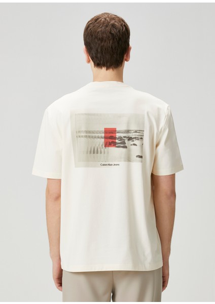 Relaxed Fit Beyaz Manzara Baskılı T-Shirt fırsatları