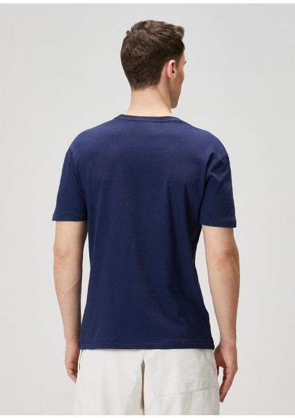 Lacivert Logo Nakışlı T-Shirt fırsatları