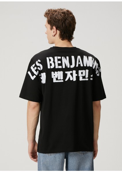 Siyah Logo Baskılı Oversized T-Shirt fırsatları