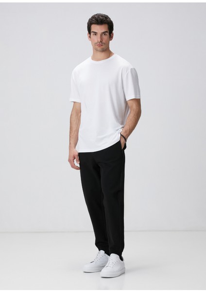 Comfort Fit. Crew Neck, Short Sleeve, Combed, Basi