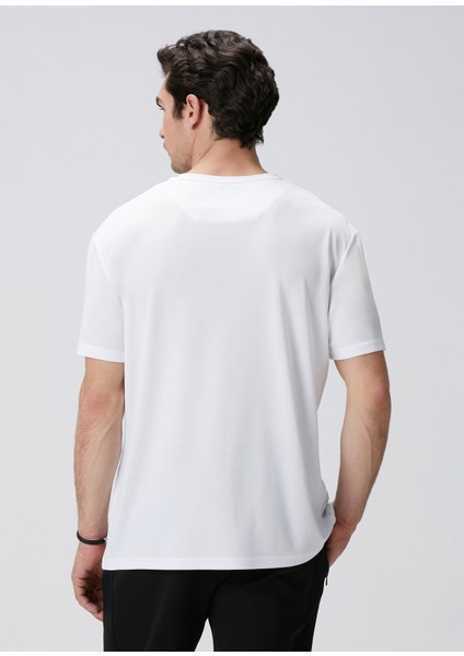 Comfort Fit. Crew Neck, Short Sleeve, Combed, Basi