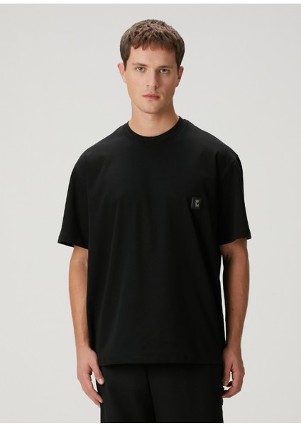 Siyah Logo Detaylı T-Shirt