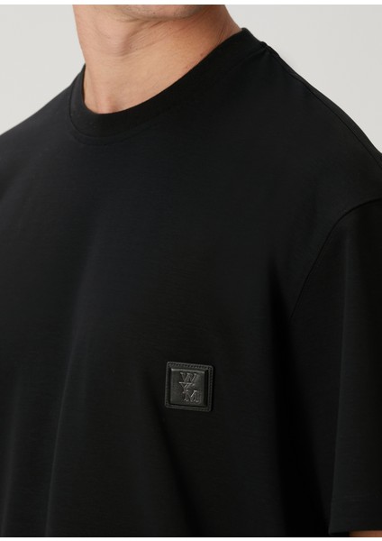 Siyah Logo Detaylı T-Shirt indirimleri