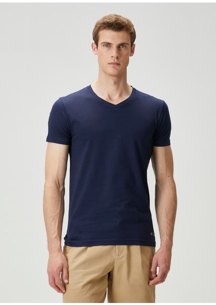 Lacivert V Yaka Basic T-Shirt