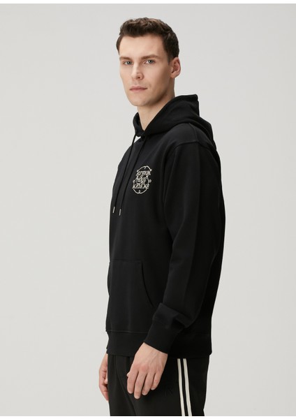 Siyah Kapüşonlu Logo Nakışlı Sweatshirt modelleri