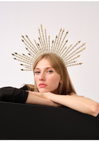 Arrow Headpiece Altın Kaplama Kristal Taşlı Kadın Saç Aksesuarı fiyatları