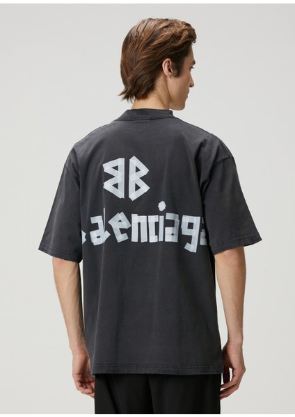 Siyah Logo Baskılı T-Shirt fırsatları