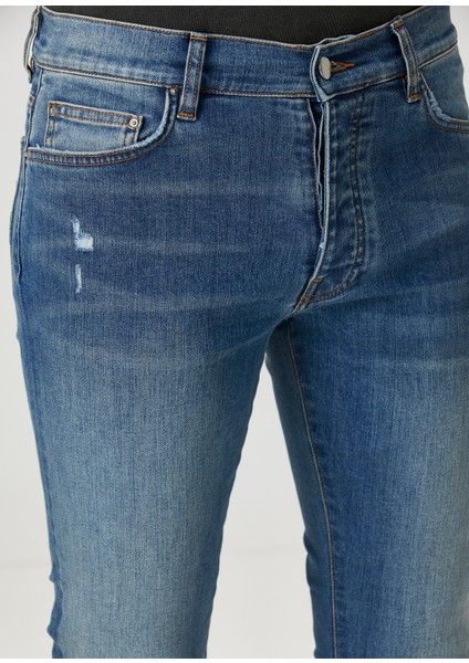 Koyu Mavi Yıpratma Detaylı Jean Pantolon fırsatları