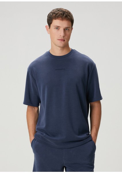 Lacivert Logo Detaylı Yumuşak Dokulu T-Shirt