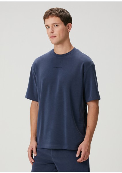 Lacivert Logo Detaylı Yumuşak Dokulu T-Shirt fırsatları