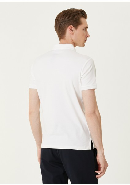 Beyaz Polo Yaka T-Shirt fırsatları