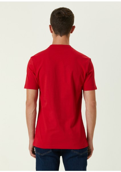 Kırmızı Varak Baskılı T-Shirt fırsatları