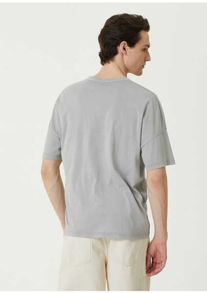Devon Gri V Yaka T-Shirt fırsatları