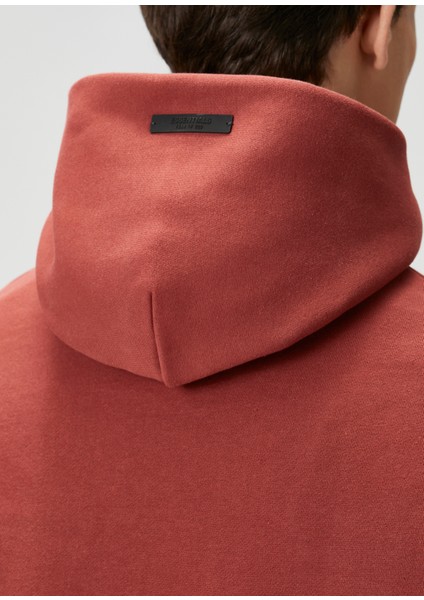 Kırmızı Kapüşonlu Logo Baskılı Sweatshirt