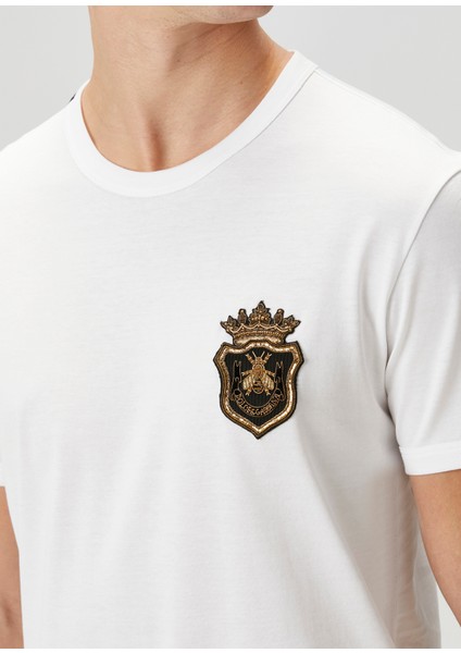 Beyaz Logo Detaylı T-Shirt indirimleri