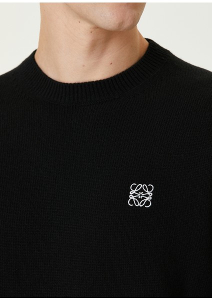 Siyah Logo Nakışlı Yün Kazak
