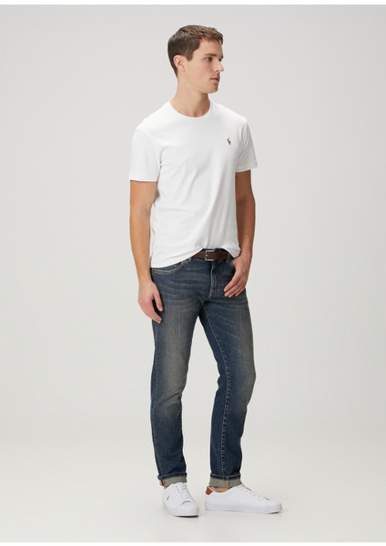 Beyaz Logo Nakışlı Basic T-Shirt fiyatları