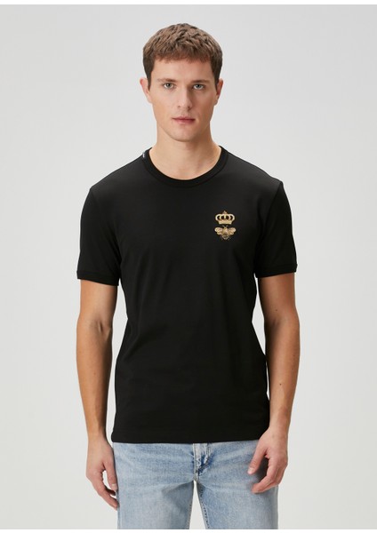 Siyah Nakışlı T-Shirt