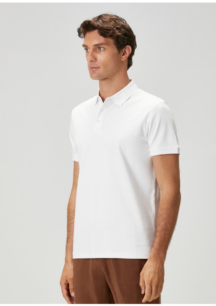Beyaz Polo Yaka T-Shirt fırsatları
