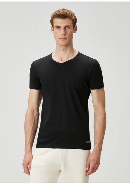 Siyah V Yaka Basic T-Shirt