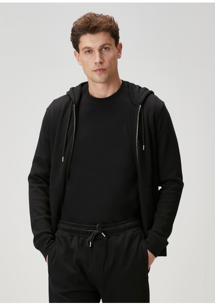 Siyah Kapüşonlu Sweatshirt