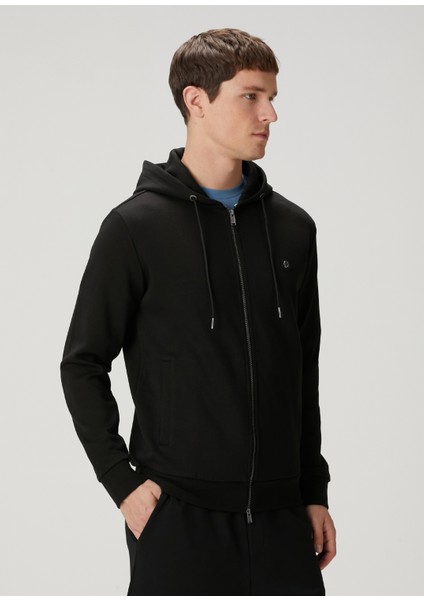 Siyah Kapüşonlu Sweatshirt