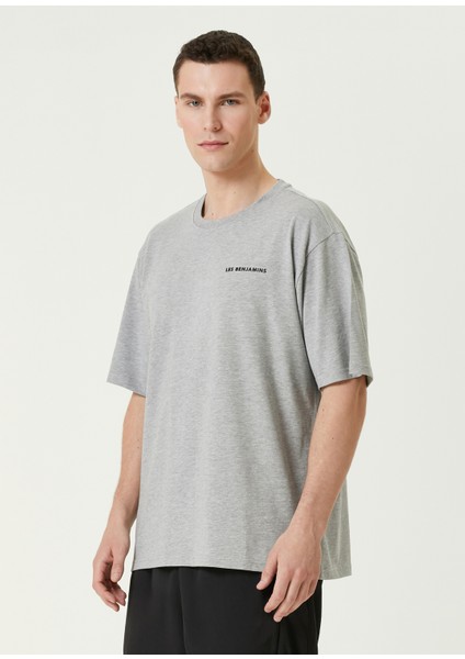 Gri Logo Baskılı T-Shirt modelleri