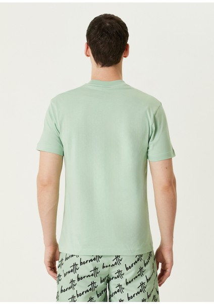 Yeşil Logo Nakışlı T-Shirt fırsatları