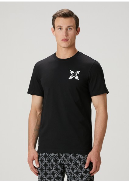 Siyah Logo Baskılı Basic T-Shirt
