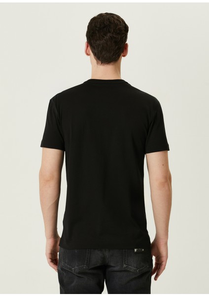 Siyah Logo Detaylı T-Shirt fırsatları