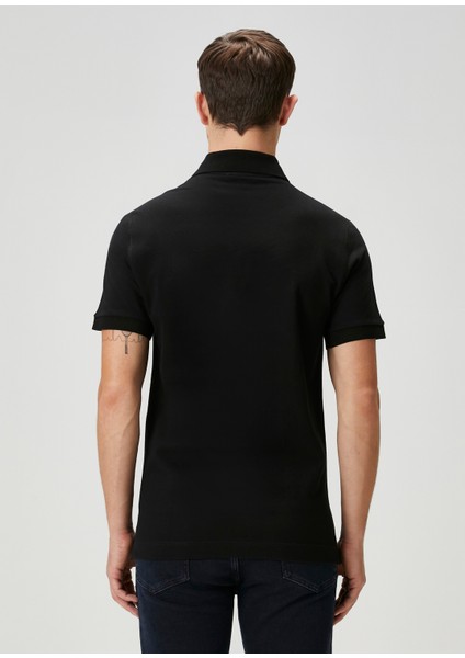 Siyah Polo Yaka T-Shirt fırsatları