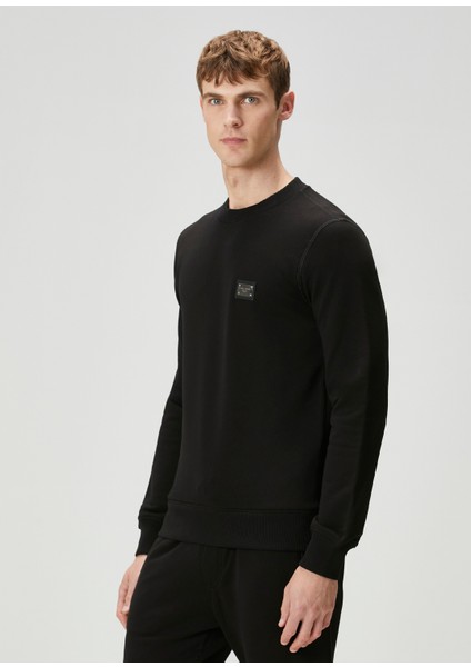 Siyah Logo Detaylı Sweatshirt modelleri
