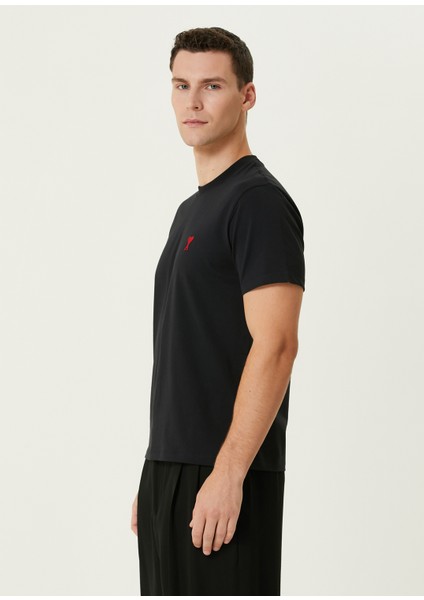 Siyah Logo Nakışlı T-Shirt modelleri
