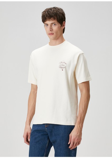 Krem Logo Baskılı T-Shirt modelleri