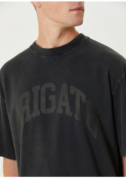 Siyah Logo Baskılı T-Shirt indirimleri
