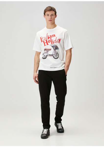 Beyaz Figür Baskılı T-Shirt fiyatları