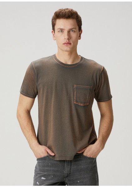 Çok Renkli Siyah T-Shirt