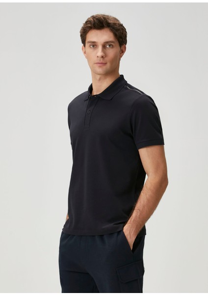 Lacivert Polo Yaka Şerit Baskılı T-Shirt fırsatları