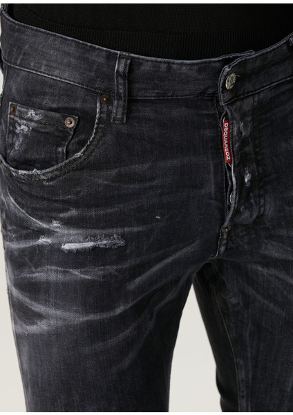 Skater Siyah Yıpratma Detaylı Jean Pantolon